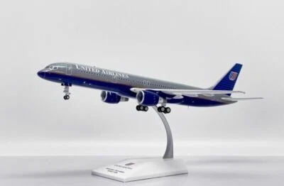 1:200 JC Wings UNITED AIRLINES BOEING 757-200 Passenger Airplane Diecast Model - Image 1 of 4