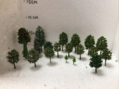 N Scale   Set Of 20 Trees ,  Multi Styles Forest , Foliage, Scenery WUH7 - Image 1 of 4