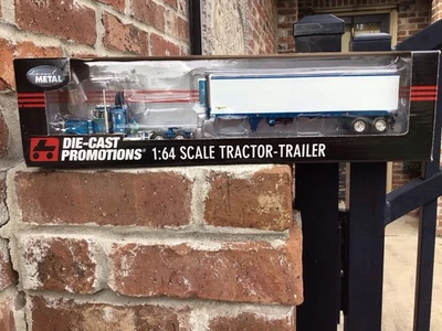 1:64 DCP 379 Peterbilt Small Bunk w/Vintage Reefer Trailer Western RARE.🔥 - Image 1 of 4