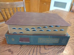 ESV Thompson Chain-Reference Bible Leathersoft Brown INDEXED Red letter TCR* - Picture 1 of 18