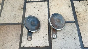 Org. 2x Hupe Horn Signal Subaru Impreza GDA GDB Bugeye Blobeye 01-05 - Bild 1 von 5