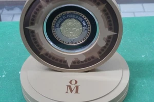 2016 MEXICO trimetallic Conmemorative Medal SUN & MOON with display - Picture 1 of 1