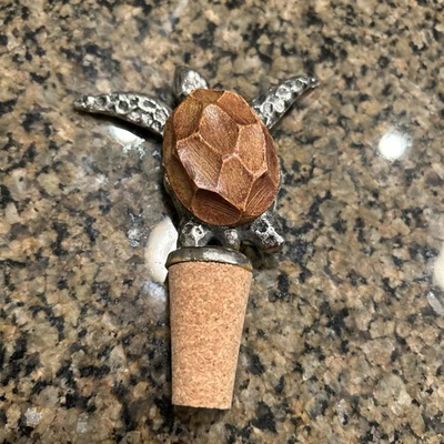 "Tapón de botella de vino tortuga marina tapa de corcho madera metal 4,5"" H" Foto 1 de 4