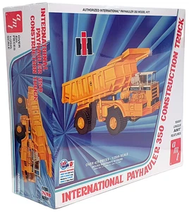 AMT 1/25 Scale Kit AMT1209/04 - International Payhauler 350 Construction Truck - Picture 1 of 5