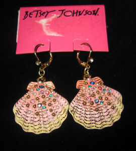 BETSEY JOHNSON SHELL WITH BLING DROP EARRINGS 