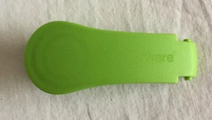 Cubierta de boquilla Tupperware #7322 para botella Quik Shake - verde manzana  - Imagen 1 de 2