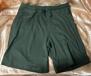 Size MEDIUM Eddie Bauer Everyday Lounge 4-Pocket Zip Shorts - Picture 1 of 14