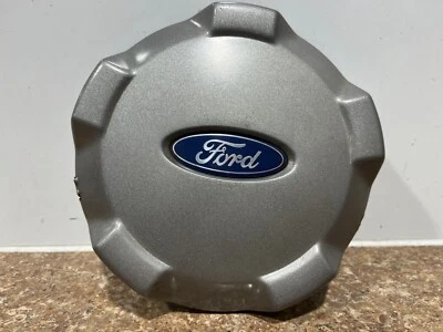 2005 FORD ESCAPE CENTER CAP. 6 1/2 DIAMETER. 16" WHEEL - Image 1 of 4