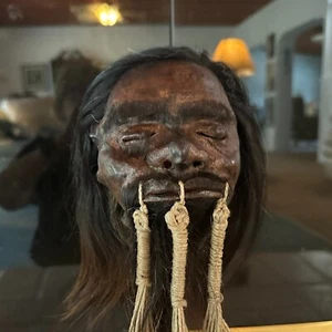 GUERRERO PELO OSCURO JIVARO CABEZA ENCOGIDA -TSANTSA - Imagen 1 de 4