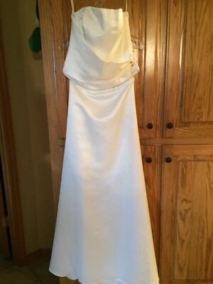 Vestido de novia 2 piezas de Madeline Gardner con faja Foto 1 de 4