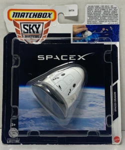 Space X Dragon Matchbox Skybusters Die Cast Metal Rocket Vehicle New on card - Picture 1 of 4