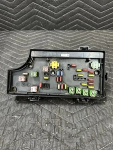 2011 2014 Chrysler 200 Dodge Avenger Fuse Box Body Control Module P04692346AE - Picture 1 of 7