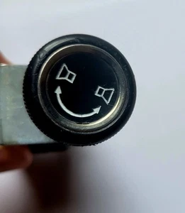 Mercedes W115 W114 dash speaker Fader Black OEM 1 Knob 1 Control Unit - Picture 1 of 5