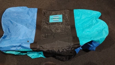 Ultimate Duffel 28"x26"x21" azul, verde, ombro de náilon preto, alças em bom estado - Imagem 1 de 4