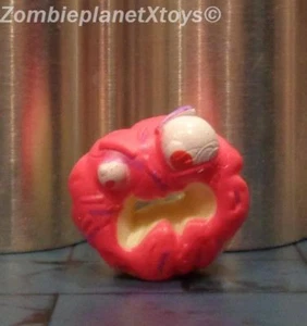 Mini figura de juguete coleccionable FLUSH FORCE SERIE 1 CRUMB BUM rosquilla mutada - Imagen 1 de 2