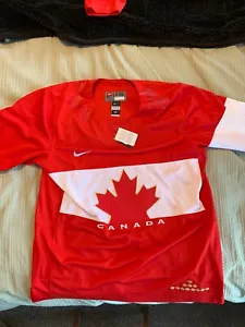 2014 Nike TEAM CANADA HOCKEY JERSEY Size Xxl - Picture 1 of 8