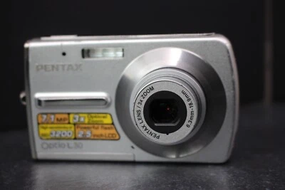 Pentax Optio L30 7.1MP Digital Camera - Silver - Image 1 of 4