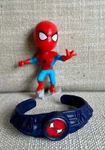 2025 Spider-Man Figure ~ Kinder Egg Maxi Surprise / Marvel Comics - Picture 1 of 3