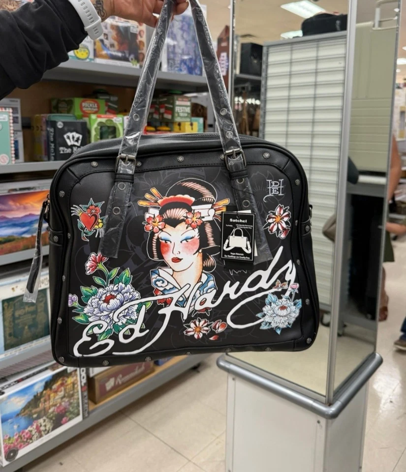 Bolsa satchel viral Ed Hardy preta multicolorida corações partidos e contos de fadas  - Imagem 1 de 1