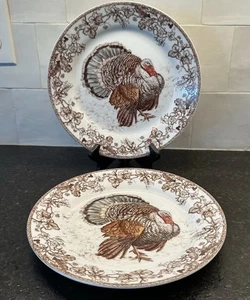(2) Williams Sonoma Plymouth Turkey 10 1/2" Glazed Porcelain Dinner Plates - Picture 1 of 8