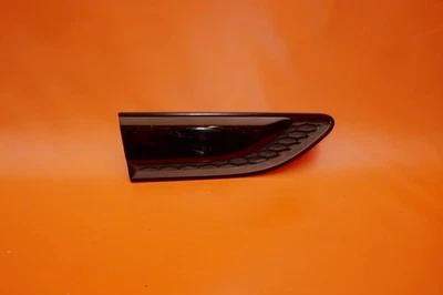 LAND ROVER DISCOVERY 运动挡泥板 GRILLE RIGHT FRONT 2016 2017 FK72-280B10 — 第 1/4 张图片