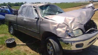 Fuse Box Engine Thru 7/02 2UZFE Engine 8 Cylinder Fits 01-02 TUNDRA 159947 Foto 1 de 4