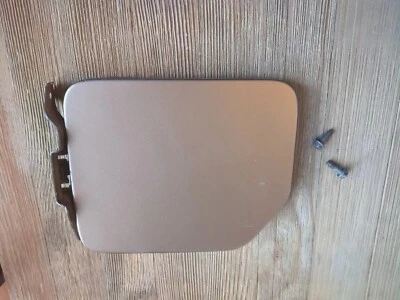 Nissan Titan 2004-2015 puerta combustible tapa gasolina color cobre dorado + tornillos OEM 04-15 Foto 1 de 4