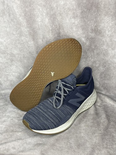 Scarpe da ginnastica New Balance da uomo taglia 11 5 D MROAVKN blu navy grafite