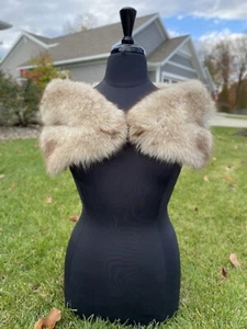 Vintage Fox Fur Stole , Ivory/ Beige w/ Brown & Gray Tones –Wedding Bride Wrap - Picture 1 of 12