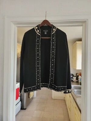 Suéter cárdigan bordado artesanal 100 % lana Alexandra Bartlett   Foto 1 de 4