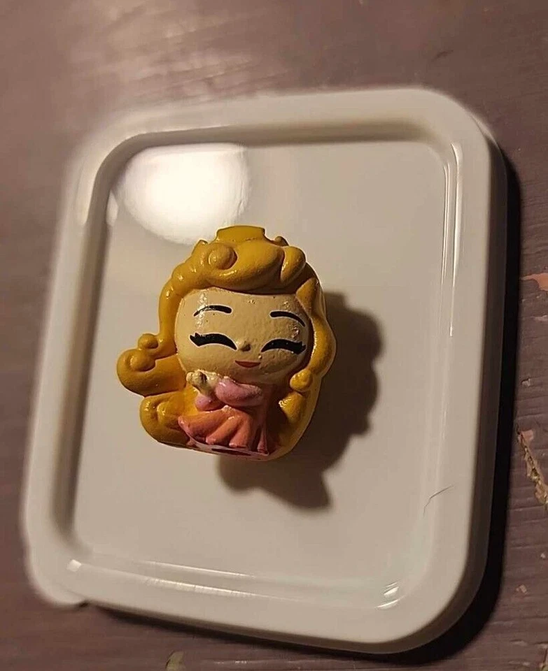 Disney Doorables Squishalots-mixed series Disney & Star Wars series 1,2,3  . - Image 1 of 1