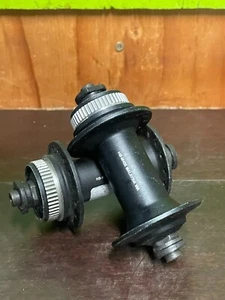 SHIMANO HB-M435 FRONT DISC HUB CENTERLOCK 32 HOLES Quick Release BLACK - Picture 1 of 2
