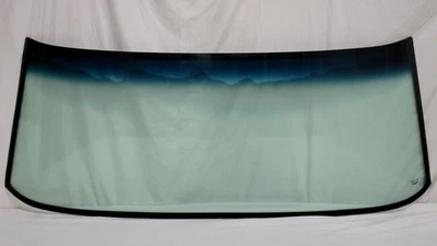 1969 1970 Ford Mustang Fastback montagem embutida para-brisa vidro verde - Imagem 1 de 3