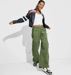 Wild Fable Mid Rise Green Cargo Pant, Elastic Waist, Size Small, NWT - Picture 1 of 6