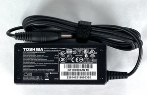 GENUINE TOSHIBA LAPTOP CHARGER 19V - 2.37A 45W WITH POWER LEAD EU UK - Picture 1 of 8