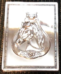 Estuche para cigarrillos cabeza de caballo y estribo - Imagen 1 de 9