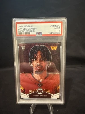 2024 Panini Mosaic Jayden Daniels Micro Mosaic #MM-JDS RC PSA 9 - Estuche Hit Foto 1 de 2