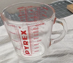 Vintage Pyrex 1qt/4 Tasse roter Schriftzug Messbecher D-Griff schneller Versand - Bild 1 von 7