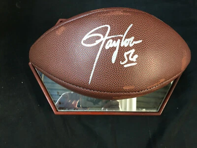 FÚTBOL FIRMADO POR LAWRENCE TAYLOR CON CERTIFICADO + FOTO Colección Steven Artsis Foto 1 de 4