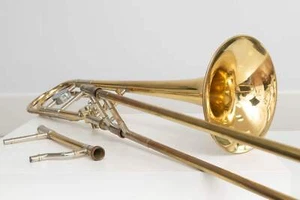 Trombón tenor Vincent Bach Stradivarius 42BOC Bb/F 1994 - Imagen 1 de 19