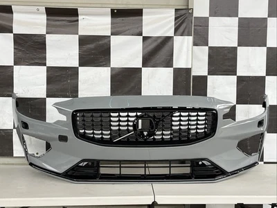 Parachoques delantero Volvo S60 V60 R 2018-2025 diseño usado OEM 31690530 Foto 1 de 4