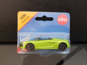 Siku 1/64 _ 2021 _ Audi R8 Spyder / green #1316 _ MOC