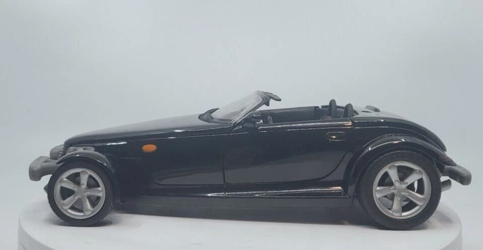 1/18 ANSON PLYMOUTH PROWLER IN BLACK WITH NO ROOF PIECE OR BOX - Image 1 of 4