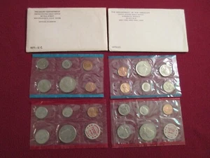 1971 & 1972 P&D Mint Sets with Brilliant Uncirculated US Coins & Envelopes - Picture 1 of 10