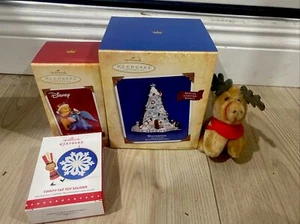 Hallmark Keepsake Ornament Winnie Puuh Winterfest Tippity-Tap Spielzeug Solider - Bild 1 von 5