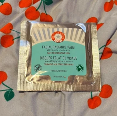 FIRST AID BEAUTY FAB Facial Radiance Pads 10 COUNT *BRAND NEW* Deluxe Sample - Image 1 of 2