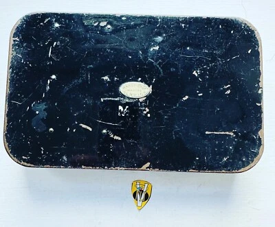 Raro Clip Hardy 96 de Colección con Caja de Moscas Amortiguador Fundido y 40 Moscas de Salmón de Período Foto 1 de 4