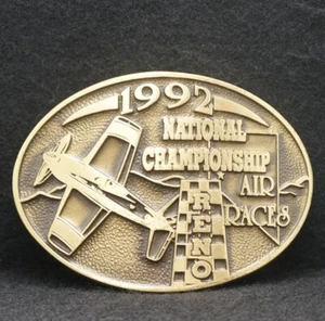 WD07125 VINTAGE 1992 **CAMPEONATO NACIONAL CARRERAS AÉREAS** HEBILLA DE CINTURÓN DE LATÓN MACIZO - Imagen 1 de 2