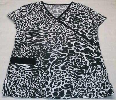 Bobbie Brooks Black White Animal Print Nurse Dental Vet Scrub Top Medium M - Image 1 of 4