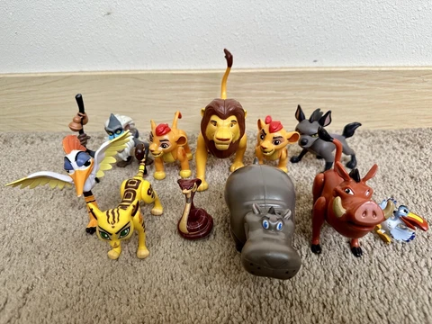 Lot of 11 Disney Lion King The Lion Guard Figures Cover